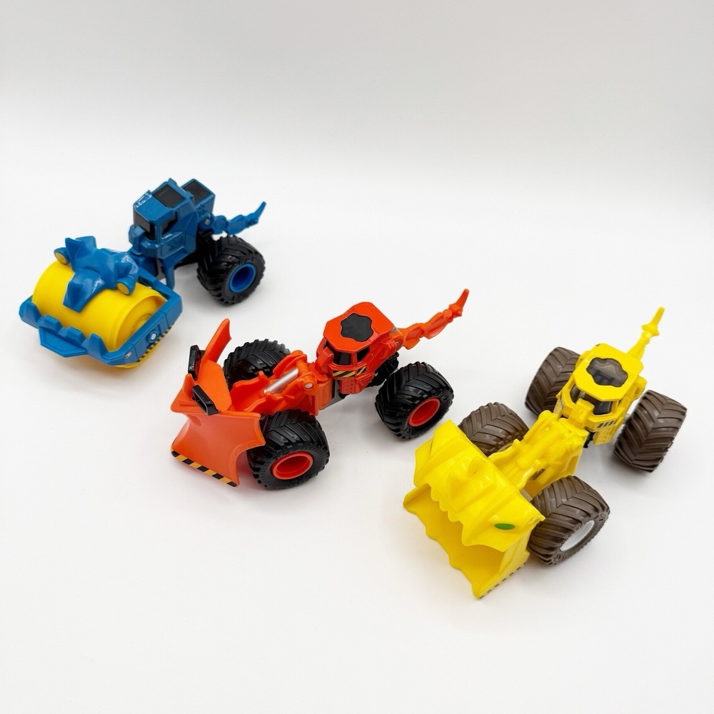Monster Jam Dirt Squad Vehicles 1:64 Lot Rolland Wedge Scoopz Spin Master